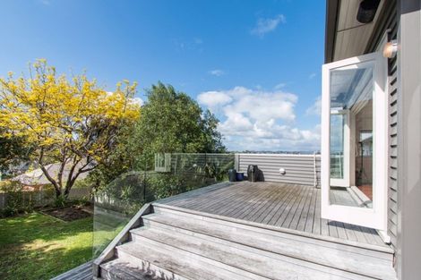 Photo of property in 6 Westmere Crescent, Westmere, Auckland, 1022