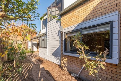 Photo of property in 15 Burn-murdoch Street, St Andrews, Hamilton, 3200