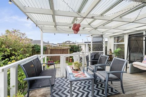 Photo of property in 25a Riverside Road, Orewa, 0931