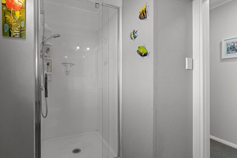 Photo of property in 13 Burn Street, Levin, 5510