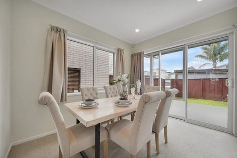 Photo of property in 60 Station Street, Hobsonville, Auckland, 0616