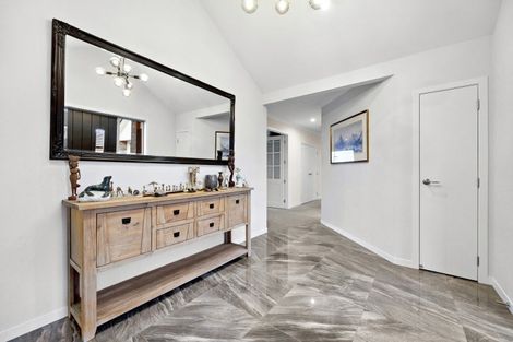 Photo of property in 74e Solway Road, Whitford, 2576