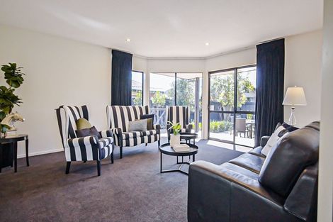 Photo of property in 32 Lowry Avenue, Redwood, Christchurch, 8051