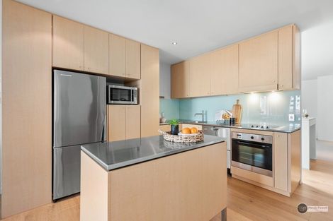 Photo of property in Sanctum Apartment, 10 Ebor Street, Te Aro, Wellington, 6011