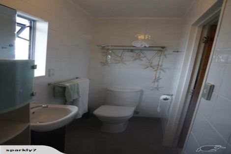 Photo of property in 924c Papamoa Beach Road, Papamoa Beach, Papamoa, 3118