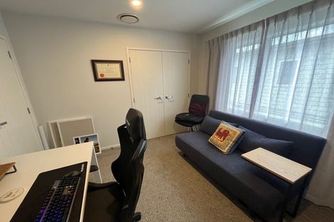 Photo of property in 8 Ruhanui Lane, Pakuranga Heights, Auckland, 2010