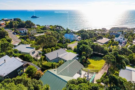 Photo of property in 3 Edwin Mitchelson Road, Muriwai, Waimauku, 0881