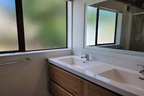 Photo of property in 64b Pleasant Road, Glen Eden, Auckland, 0602