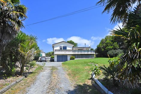 Photo of property in 17 Pakiri Road, Leigh, Warkworth, 0985