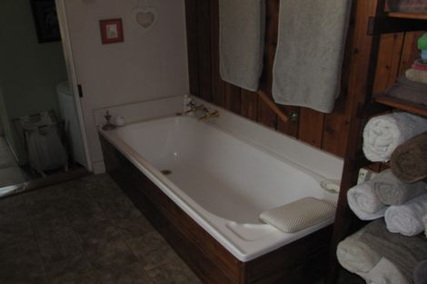 Photo of property in 459 Thames Coast Sh25 Road, Te Puru, Thames, 3575