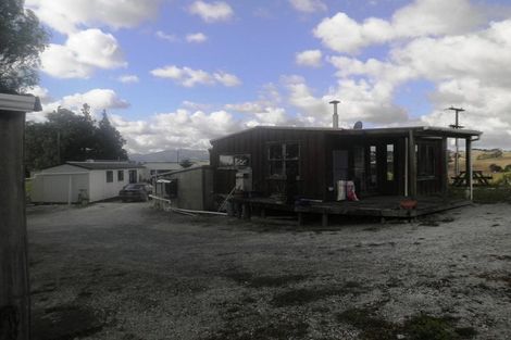 Photo of property in 102 Settlement Road, Kaiwaka, 0573