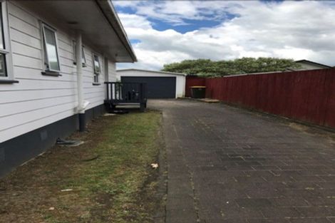 Photo of property in 108 Finlayson Avenue, Clendon Park, Auckland, 2103