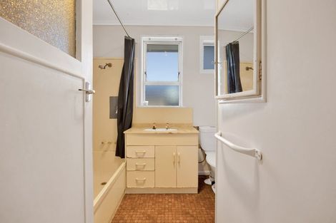 Photo of property in 35 Mahoe Street, Inglewood, 4330