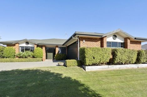 Photo of property in 17 Bouvardia Avenue, Milson, Palmerston North, 4414