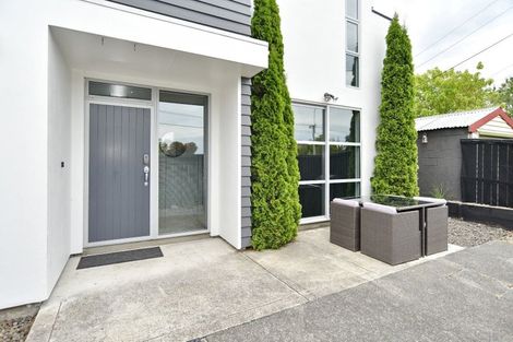 Photo of property in 547 Barbadoes Street, Edgeware, Christchurch, 8013