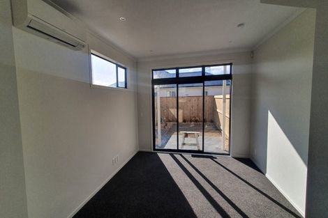 Photo of property in 12 Kauamo Close, Waiwhetu, Lower Hutt, 5010