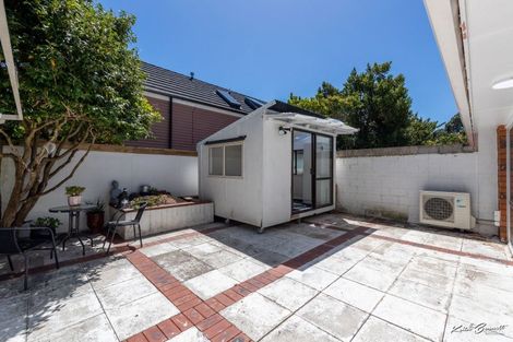 Photo of property in 8b Wai-iti Crescent, Woburn, Lower Hutt, 5010