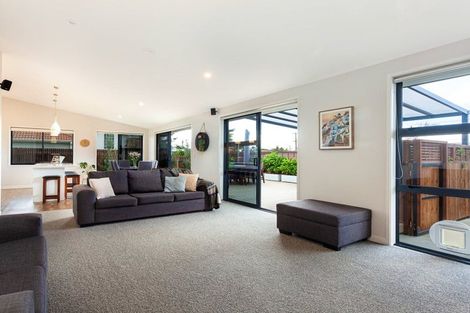 Photo of property in 1320b Papamoa Beach Road, Papamoa Beach, Papamoa, 3118