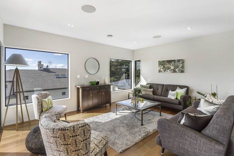 Photo of property in 17 Sea View Terrace, Cockle Bay, Auckland, 2014