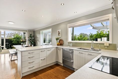 Photo of property in 37 Glenmonarch Place, Pyes Pa, Tauranga, 3112