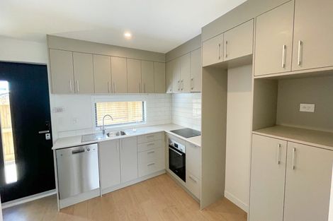 Photo of property in 11/5 Brandon Road, Glen Eden, Auckland, 0602