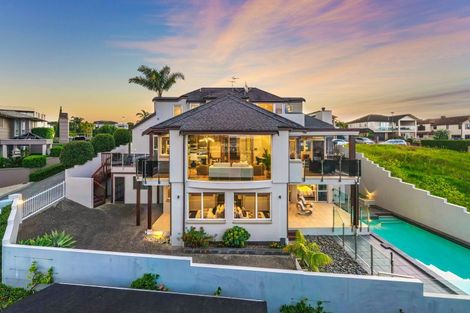 Photo of property in 72 Compass Way, Half Moon Bay, Auckland, 2012