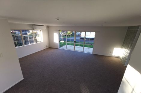 Photo of property in 33 Princeton Parade, Albany, Auckland, 0632