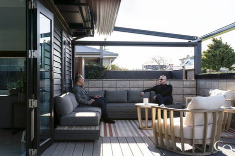 Photo of property in 48 Pitau Road, Mount Maunganui, 3116