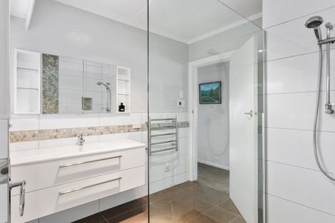 Photo of property in 2 Emily Street, Riverdale, Gisborne, 4010