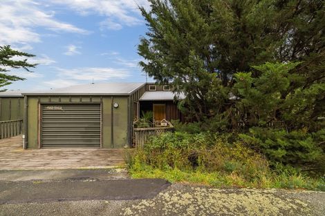 Photo of property in 15 Harmans Road, Lyttelton, 8082