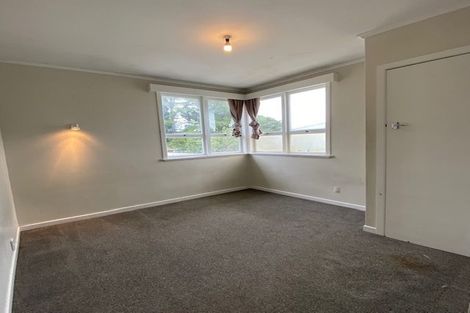 Photo of property in 27 Royal View Road, Te Atatu South, Auckland, 0610