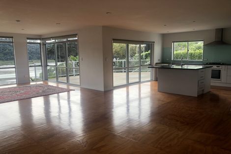 Photo of property in 9 Okura River Road, Okura, Albany, 0792