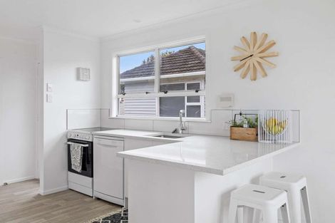 Photo of property in 31 Trafalgar Street, Westown, New Plymouth, 4310