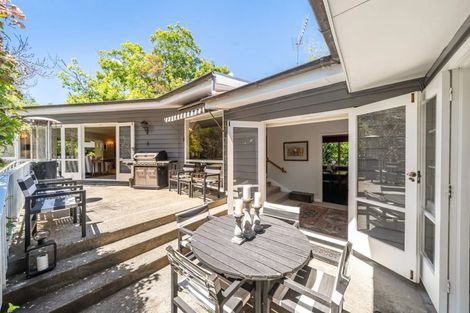 Photo of property in 9 Chatsworth Road, Silverstream, Upper Hutt, 5019