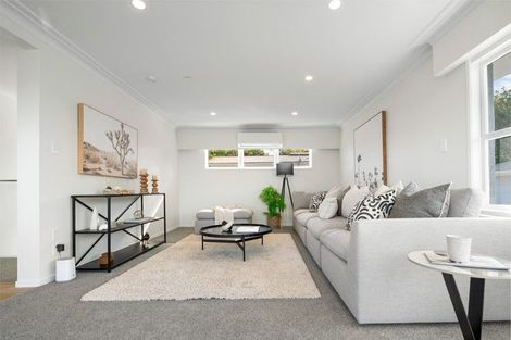 Photo of property in 112b Roberts Road, Te Atatu South, Auckland, 0610