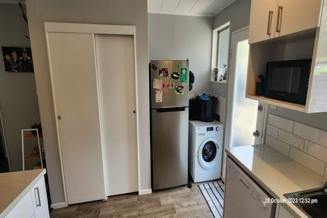 Photo of property in 2/80 Airlie Road, Plimmerton, Porirua, 5026