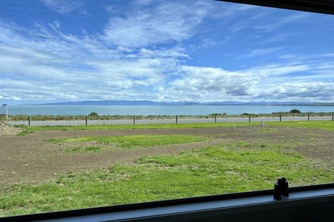 Photo of property in 5 Tamatea Street, Pahia, Riverton, 9881