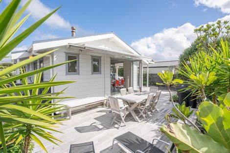 Photo of property in 3 Ruby Cove, Omaha, 0986