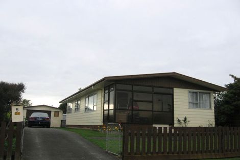 Photo of property in 5 Beaumont Place, Westbrook, Palmerston North, 4412