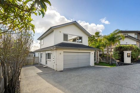Photo of property in 13 Pin Oak Drive, Schnapper Rock, Auckland, 0632