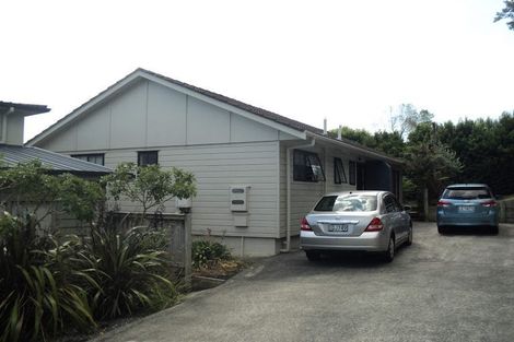 Photo of property in 8a Diosma Place, Botany Downs, Auckland, 2010