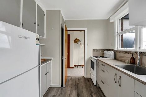 Photo of property in 2/53 Young Street, New Plymouth, 4310