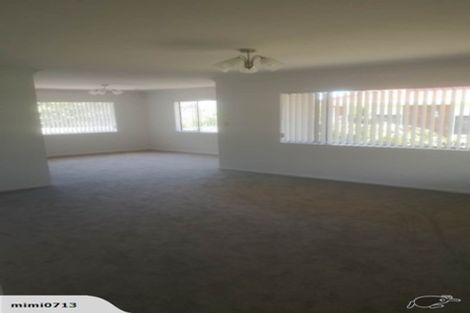 Photo of property in 8 Belvedere Court, West Harbour, Auckland, 0618