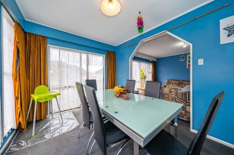 Photo of property in 27a Gemstone Drive, Birchville, Upper Hutt, 5018