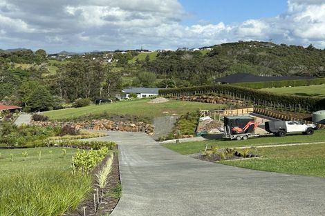 Photo of property in 10 Morey Road, Cable Bay, 0420