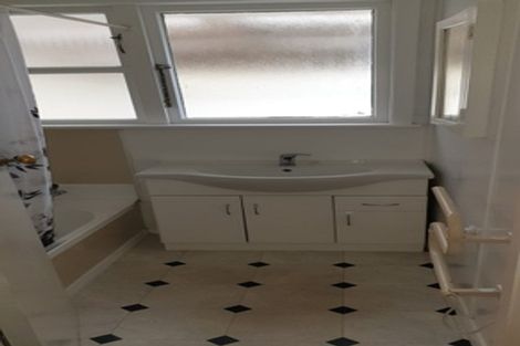 Photo of property in 12a Maraval Crescent, Grenada Village, Wellington, 6037