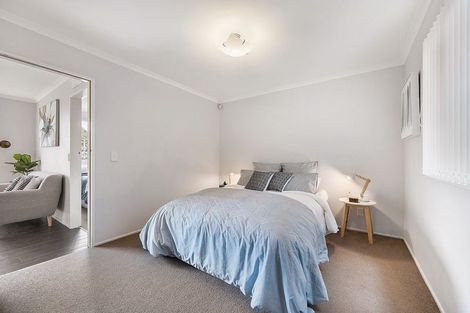 Photo of property in 61 Salford Street, Newlands, Wellington, 6037
