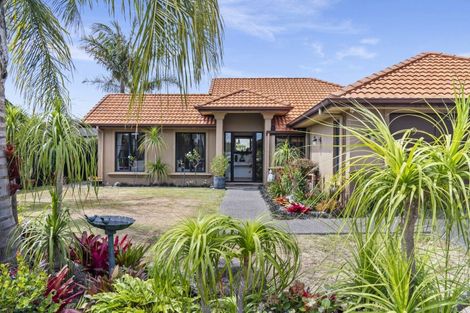 Photo of property in 31 Oreti Crescent, Papamoa Beach, Papamoa, 3118
