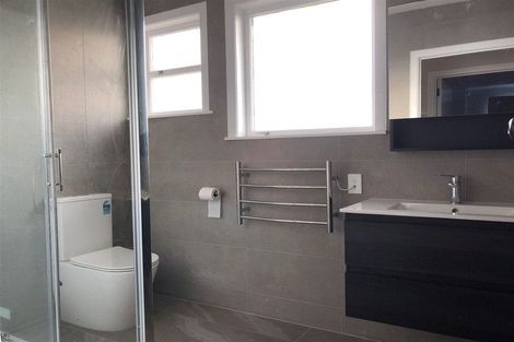 Photo of property in 496 Don Buck Road, Massey, Auckland, 0614