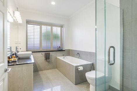 Photo of property in 45 Auld Street, Torbay, Auckland, 0630